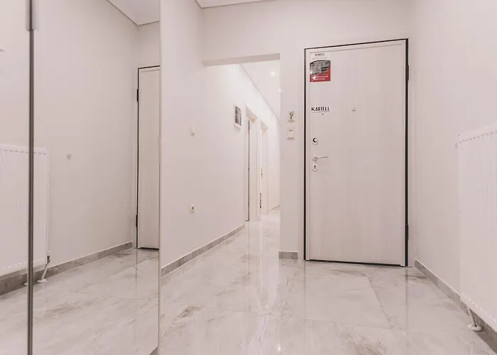 Kartell Luxury Center * Салоники
